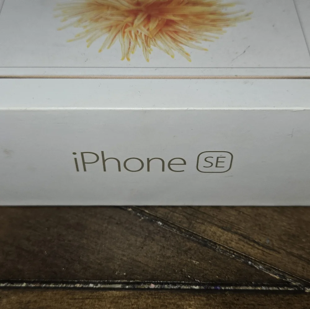 Apple iPhones - Silver and Black Untested